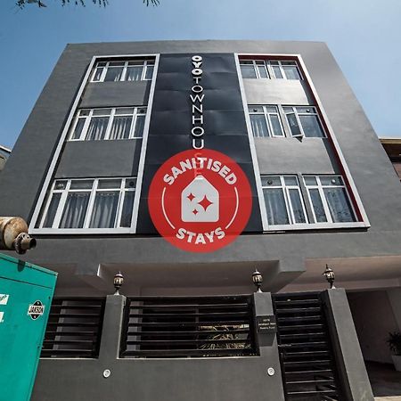 Oyo Townhouse 086 Pankha Road Otel Yeni Delhi Dış mekan fotoğraf